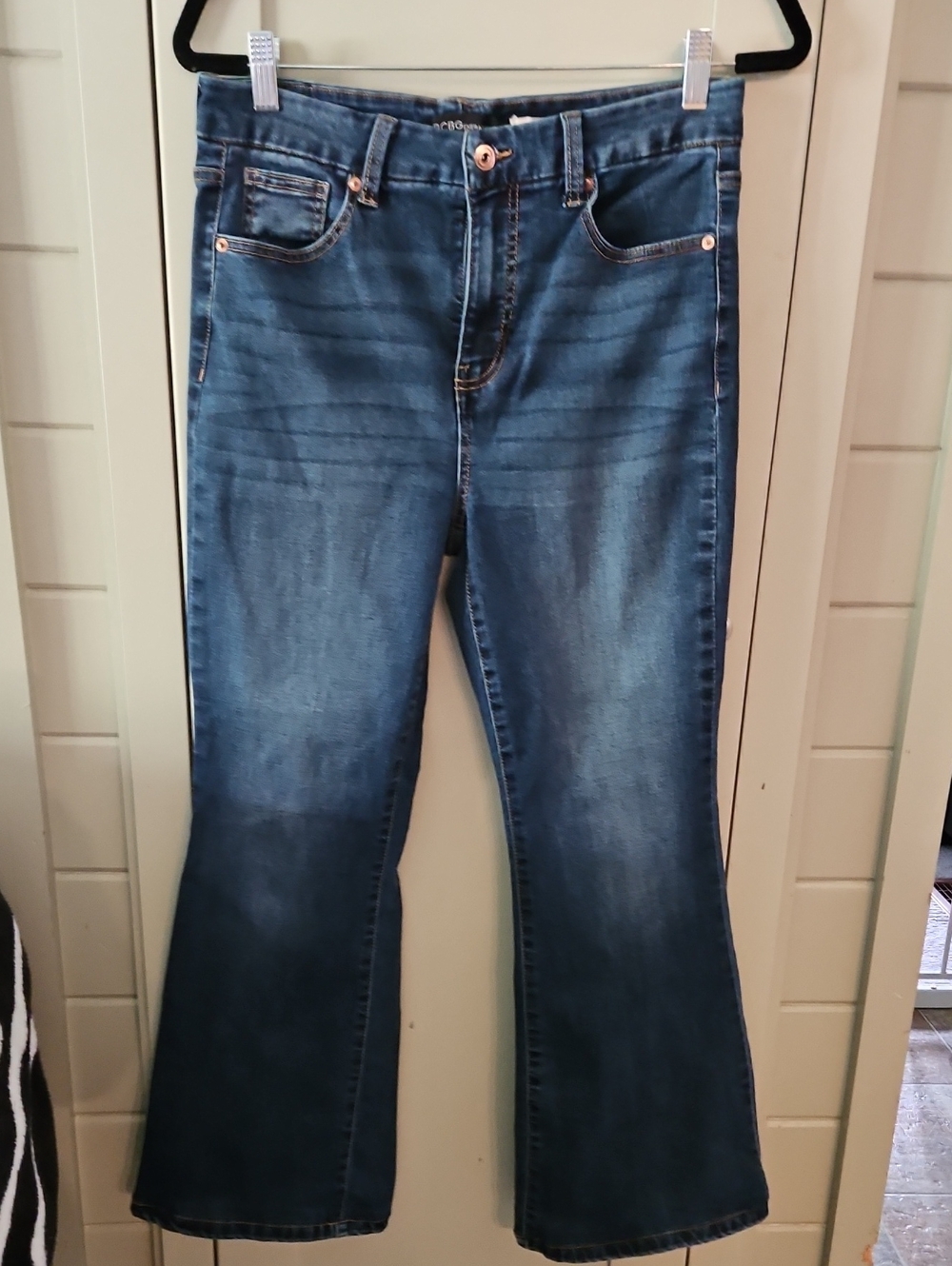BCBGeneration Dark Blue Wide Leg Jeans Sz 11/30 Super Stretch